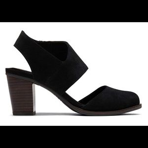 Toms Black Majorca Closed Toe Sandal, Size 12